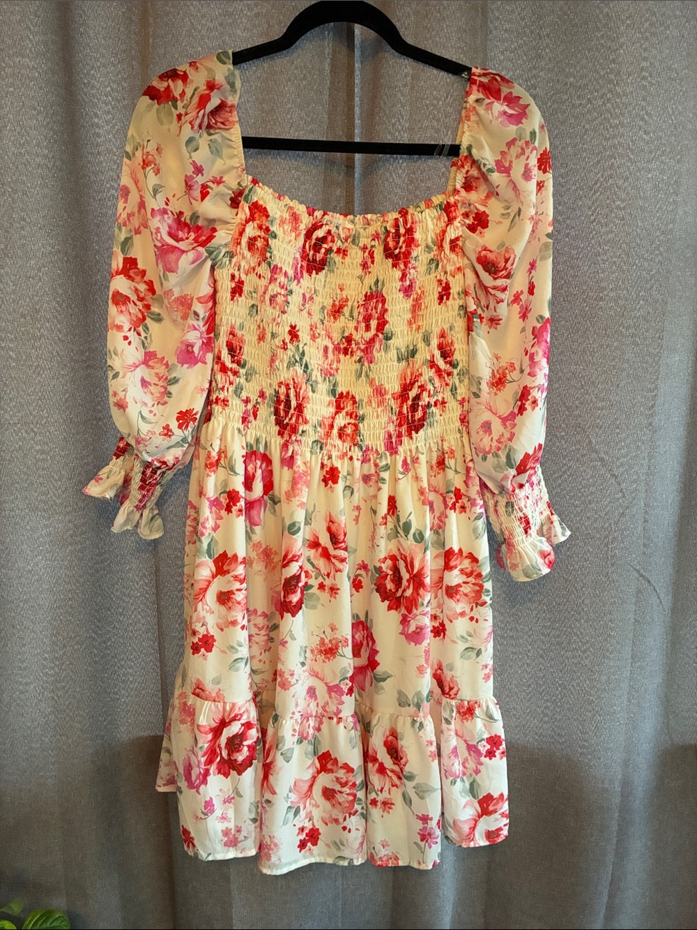 NWOT Peach Love California Smocked Top Dress with Floral Print size medium